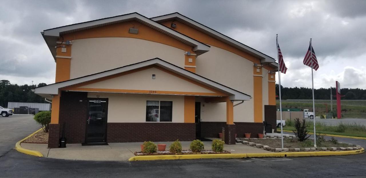Super 8 By Wyndham Franklin Hotel Exterior photo